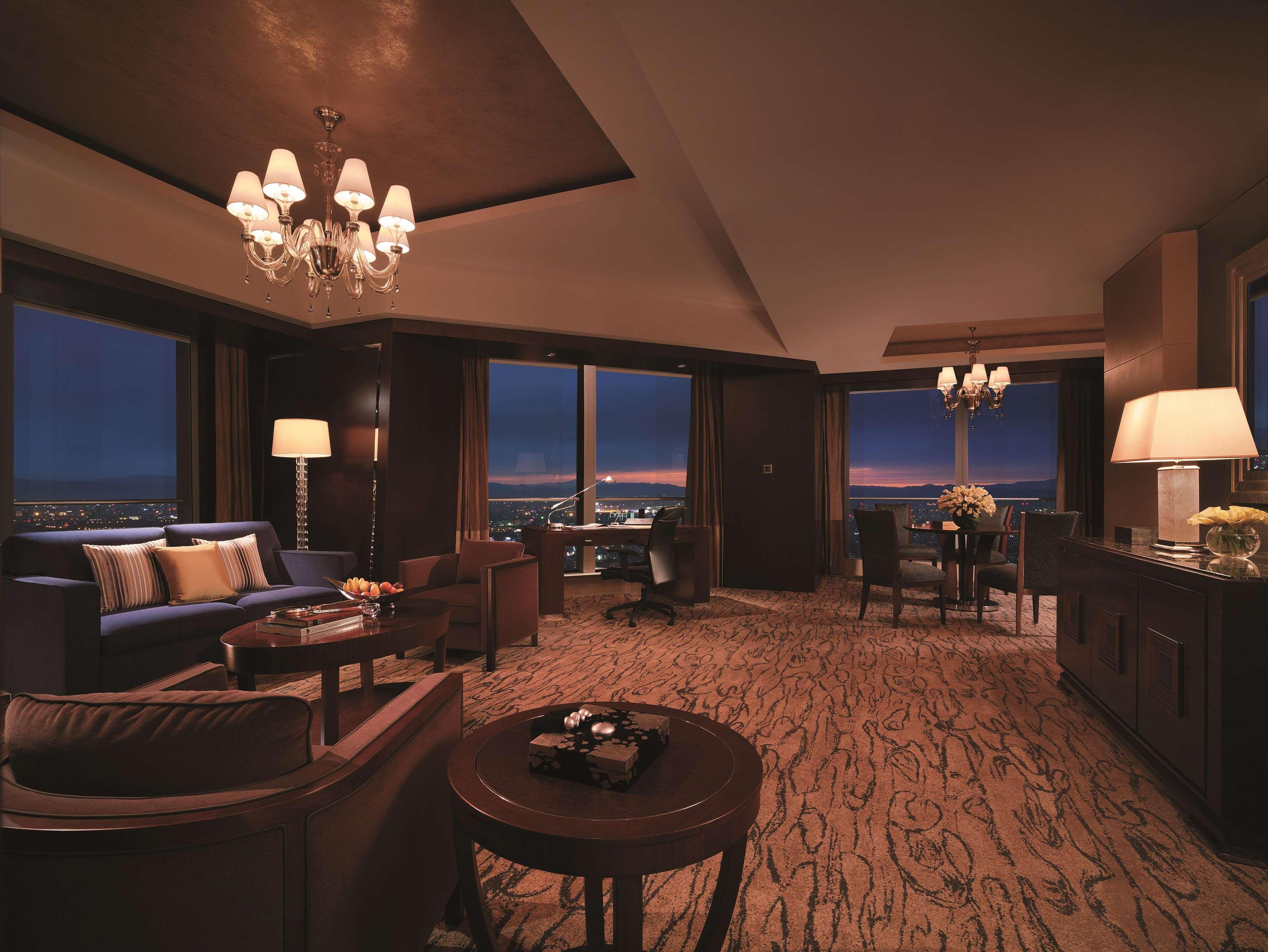 Hotel China World Summit Wing,