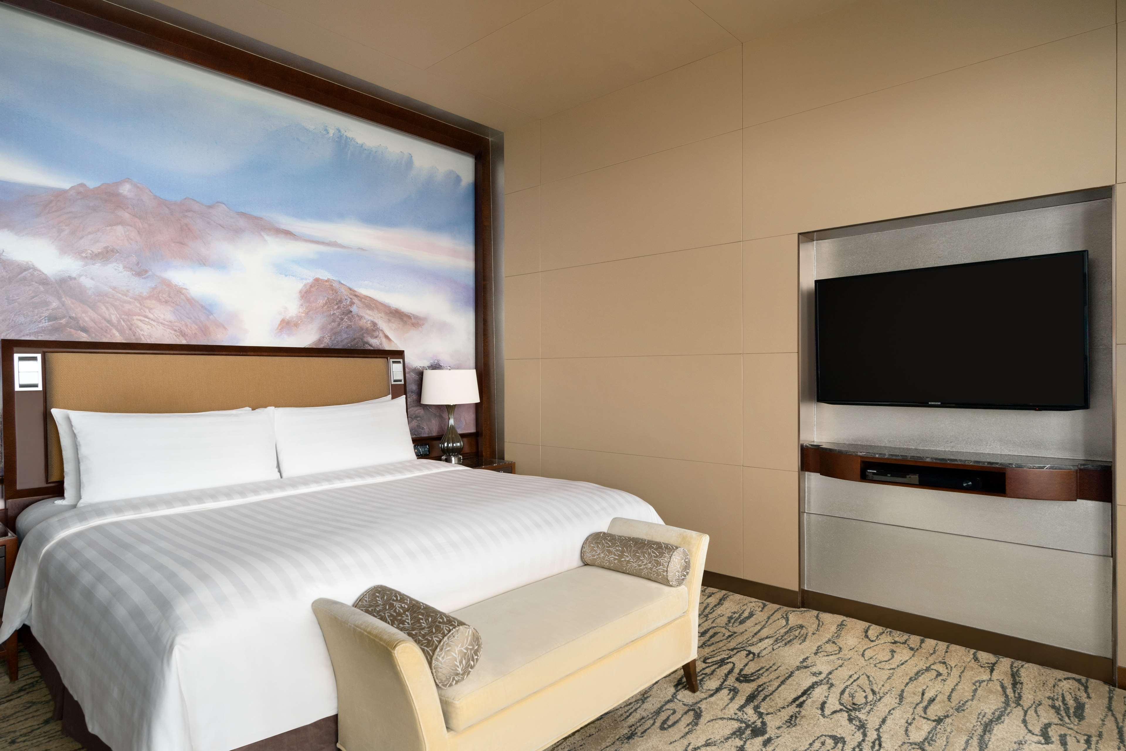 Hotel China World Summit Wing, 5*